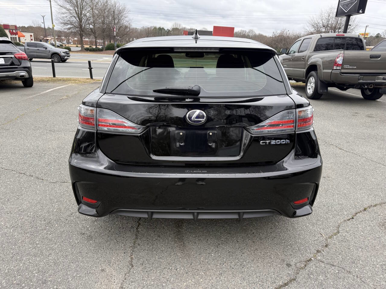 Used 2014 Lexus CT 200h image 6