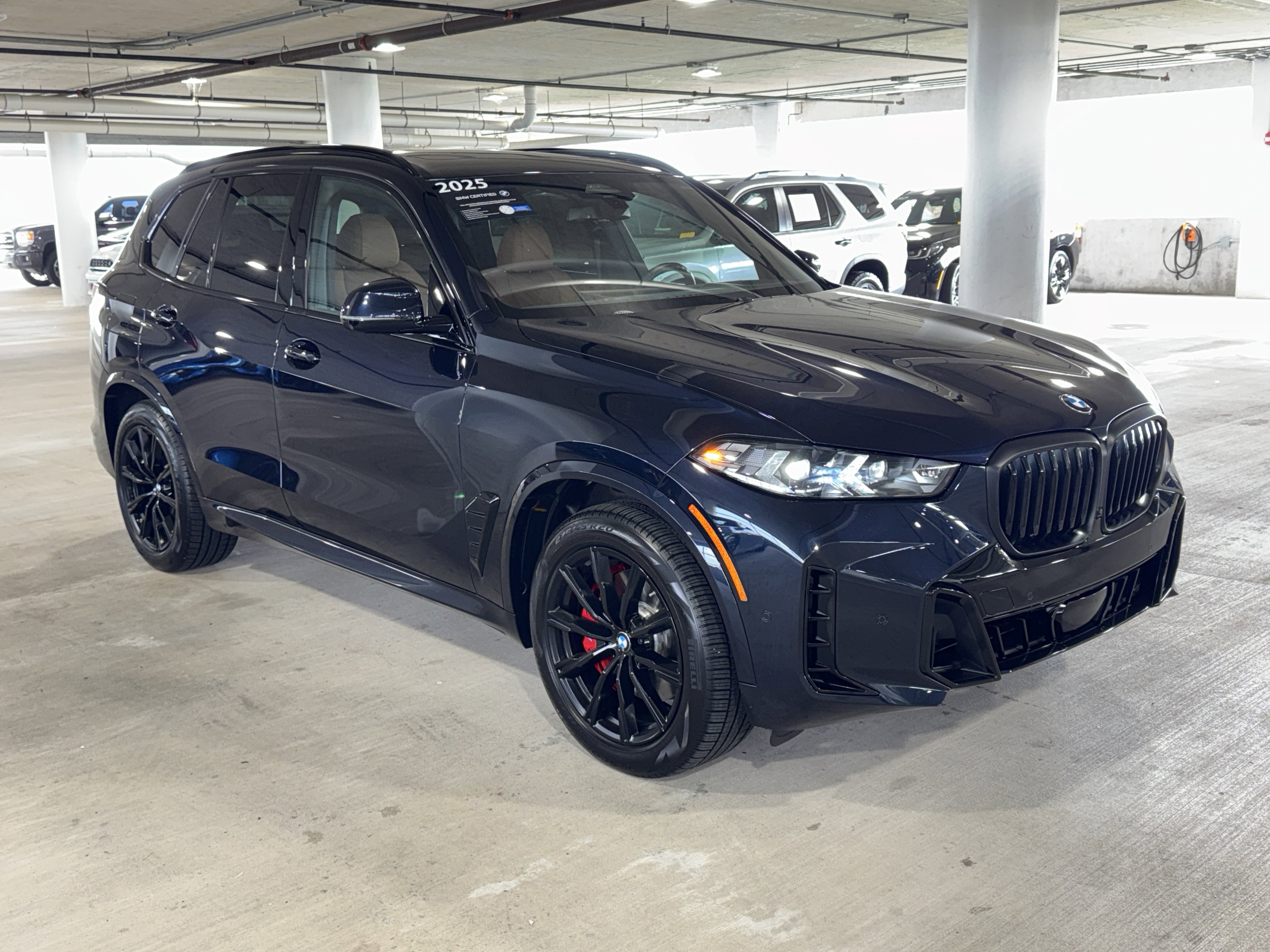 Used 2025 BMW X5 xDrive40i w/ M Sport Package image 1