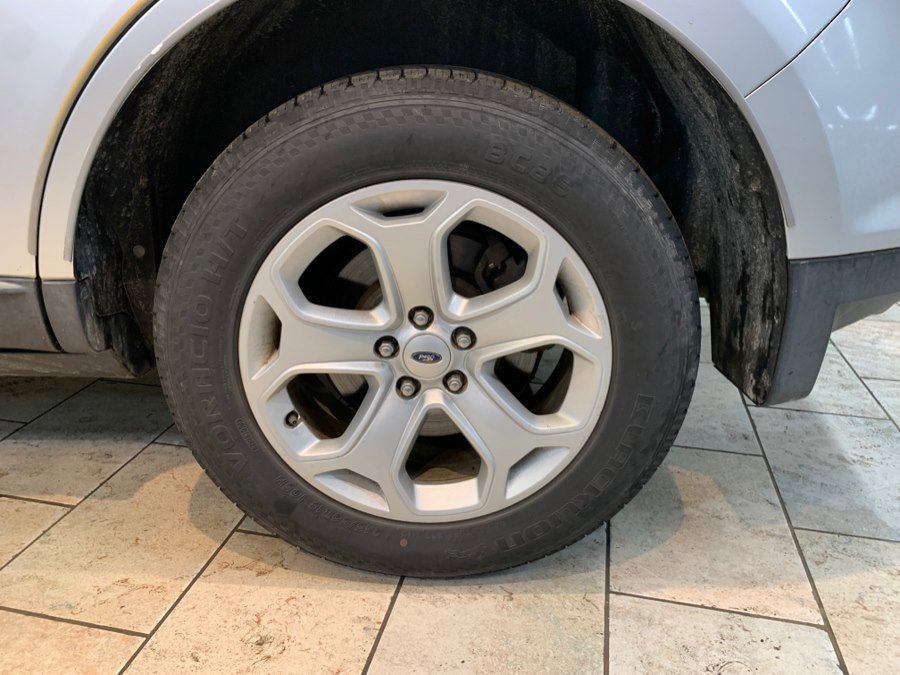 Used 2014 Ford Edge SE w/ Equipment Group 101A AWD/4WD image 11