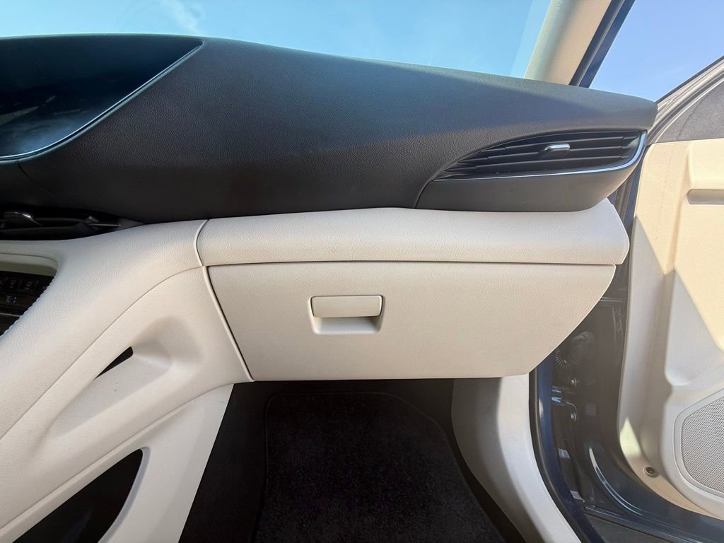 Used 2023 Buick Envision Avenir FWD image 28