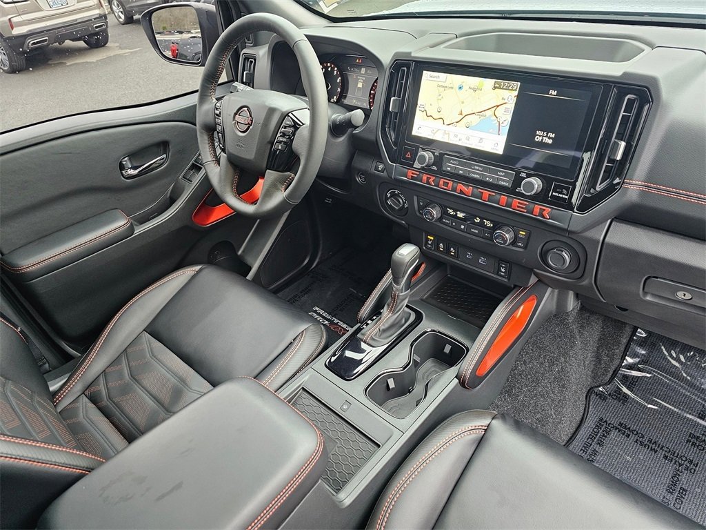 Used 2025 Nissan Frontier PRO-4X w/ Pro Premium Package image 32
