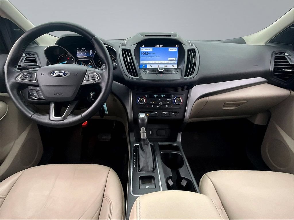 Used 2017 Ford Escape SE w/ SE Leather Comfort Package AWD/4WD image 9