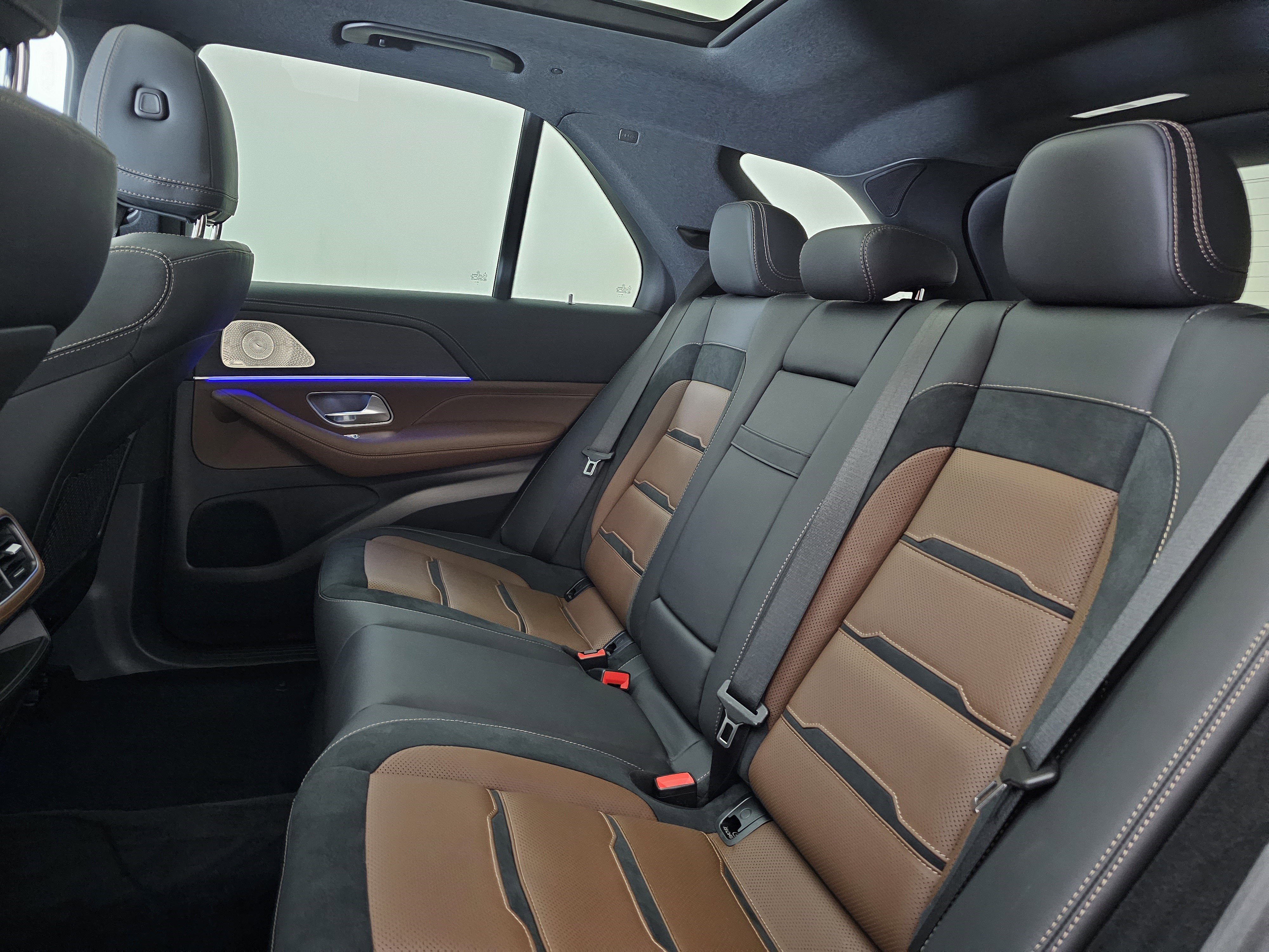 Certified 2025 Mercedes-Benz GLE 53 AMG 4MATIC image 21