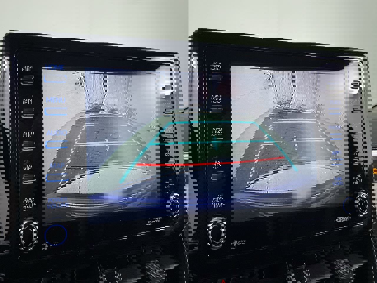 Used 2022 Toyota Corolla LE image 15