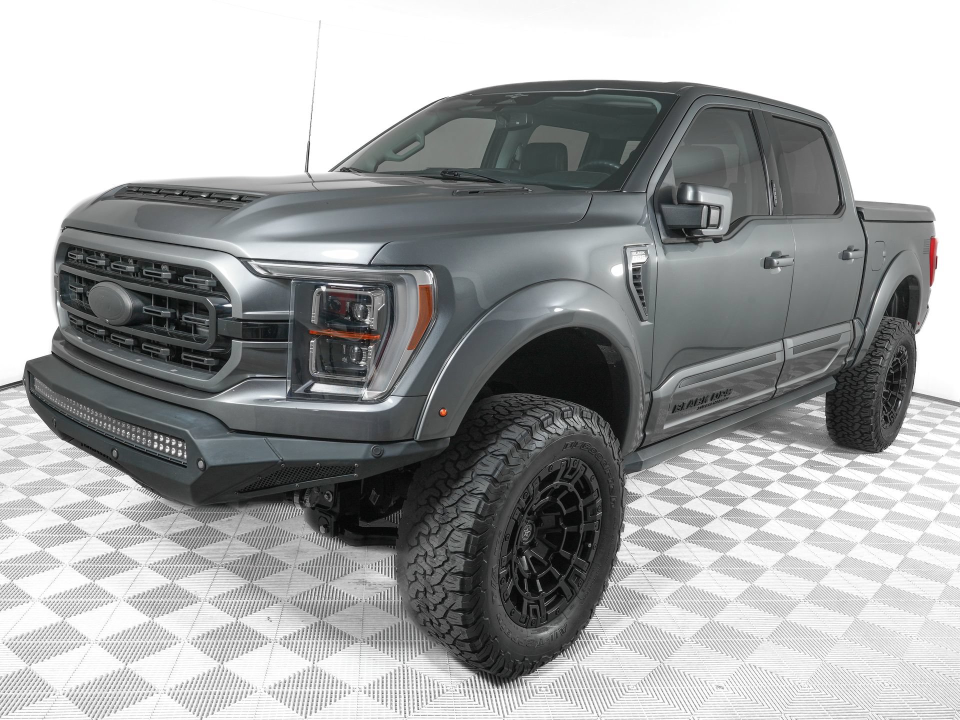 Used 2023 Ford F150 Lariat w/ Equipment Group 502A High AWD/4WD image 9