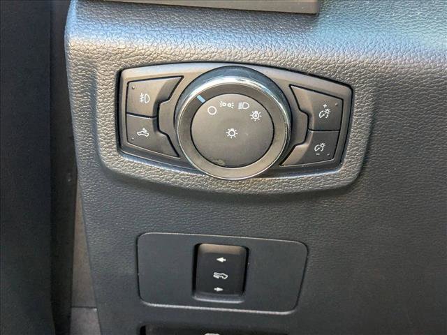 Used 2022 Ford F250 Lariat w/ Black Appearance Package image 11