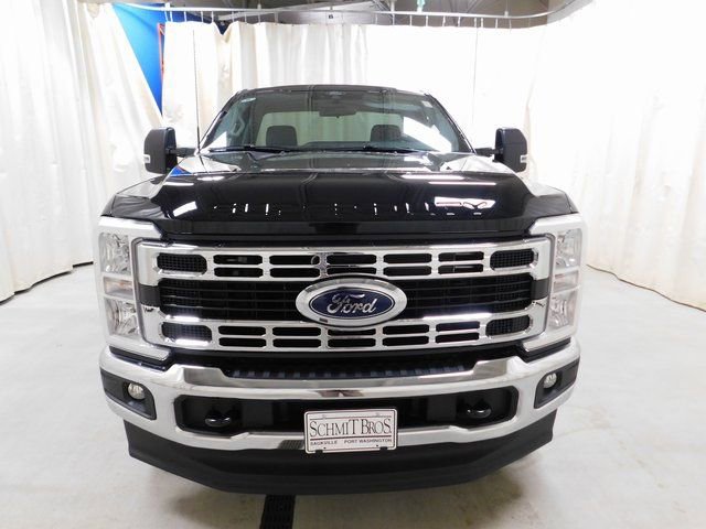 New 2026 Ford F350 XLT w/ FX4 Off-Road Package image 11