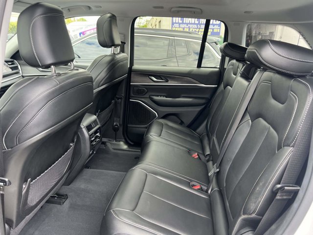 Used 2023 Jeep Grand Cherokee 4WD 4xe image 10