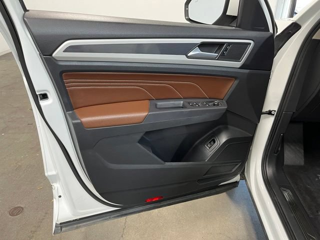 Used 2021 Volkswagen Atlas SE w/ Panoramic Sunroof Package AWD/4WD image 24