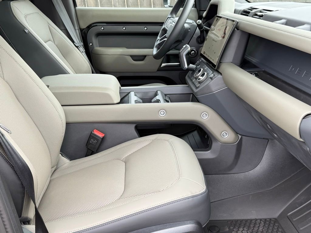 New 2026 Land Rover Defender 110 S image 12