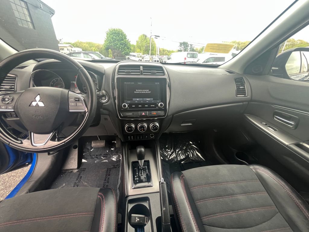 Used 2024 Mitsubishi Outlander Sport ES AWD/4WD image 32