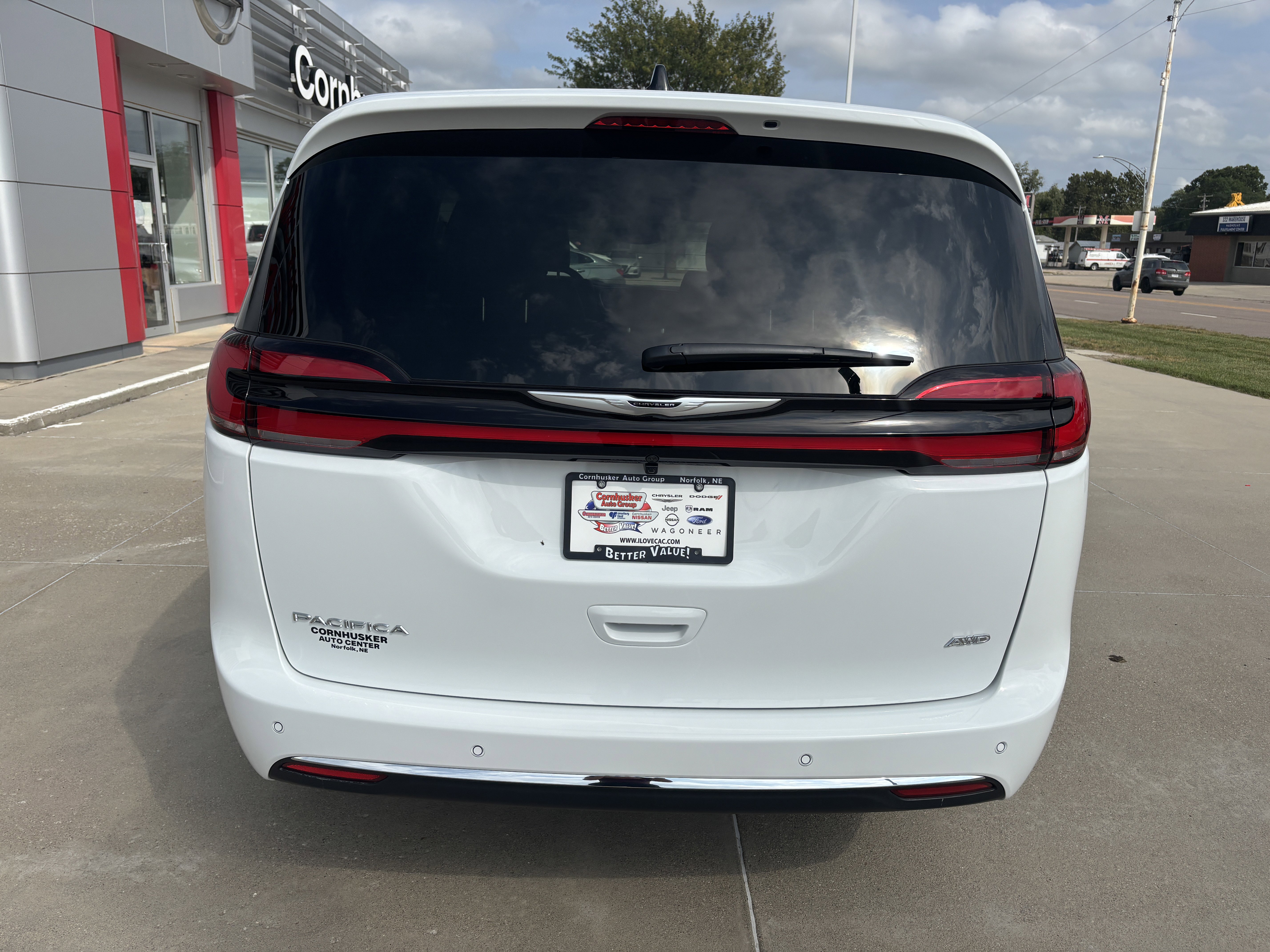 New 2026 Chrysler Pacifica Select image 7