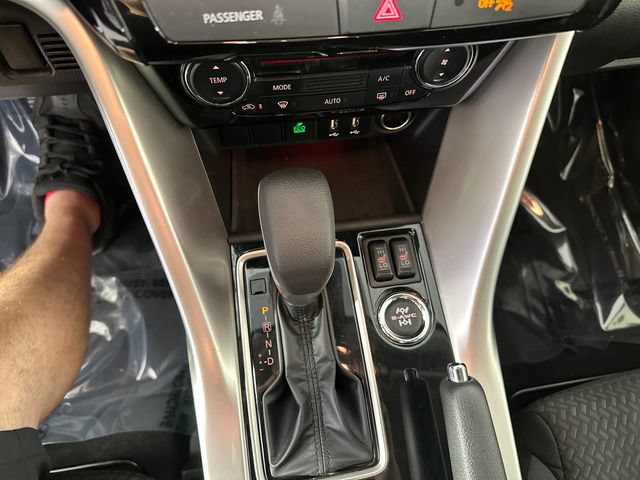 Used 2024 Mitsubishi Eclipse Cross LE AWD/4WD image 16