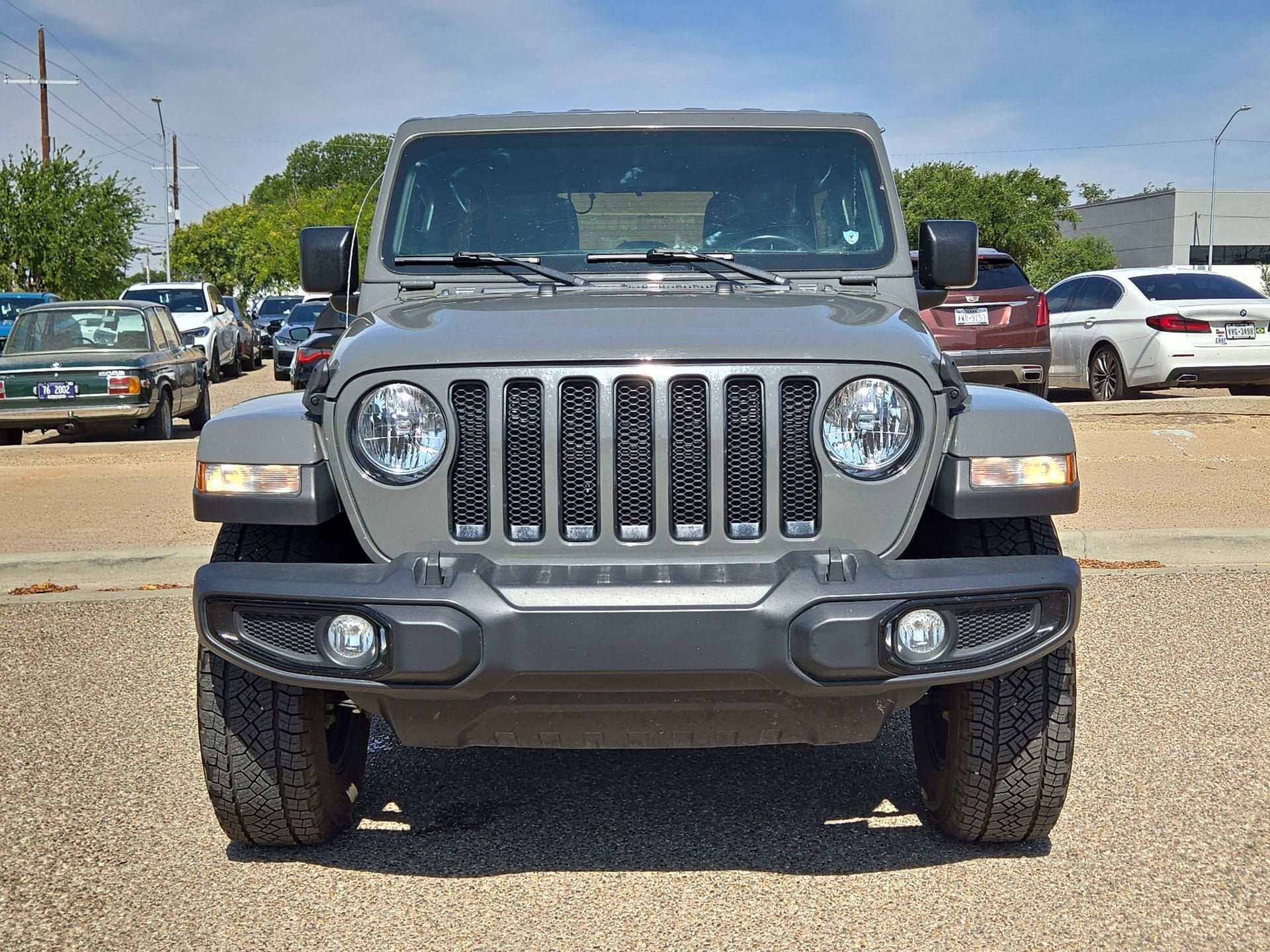 Used 2021 Jeep Wrangler Unlimited Sahara AWD/4WD image 10