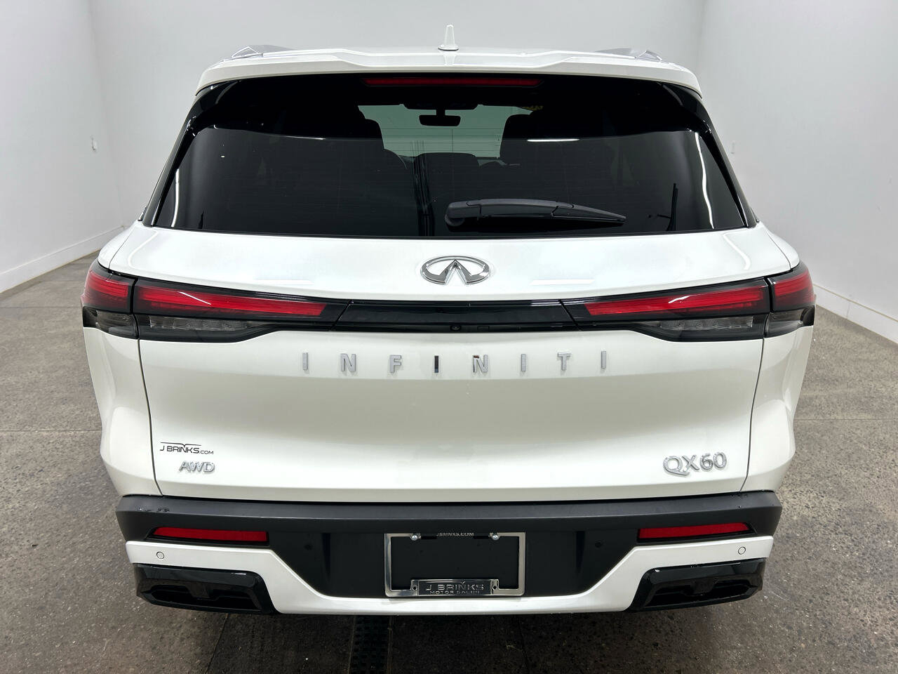 Used 2023 INFINITI QX60 Luxe image 5
