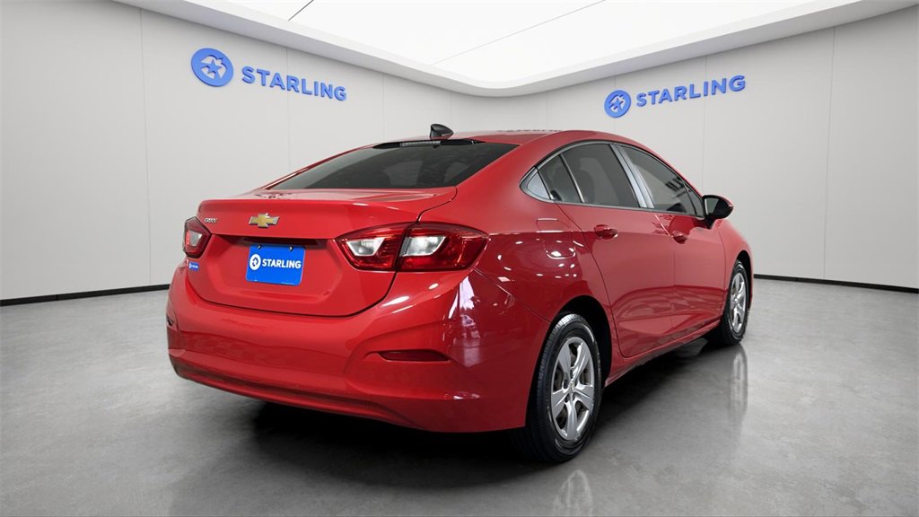 Used 2018 Chevrolet Cruze LS image 8
