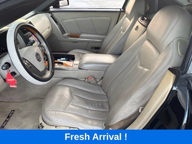 Used 2006 Cadillac XLR RWD image 2