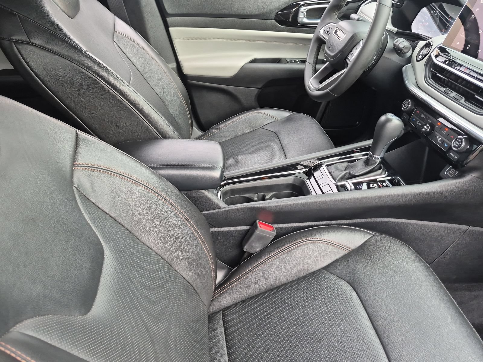 Used 2023 Jeep Compass Limited AWD/4WD image 21
