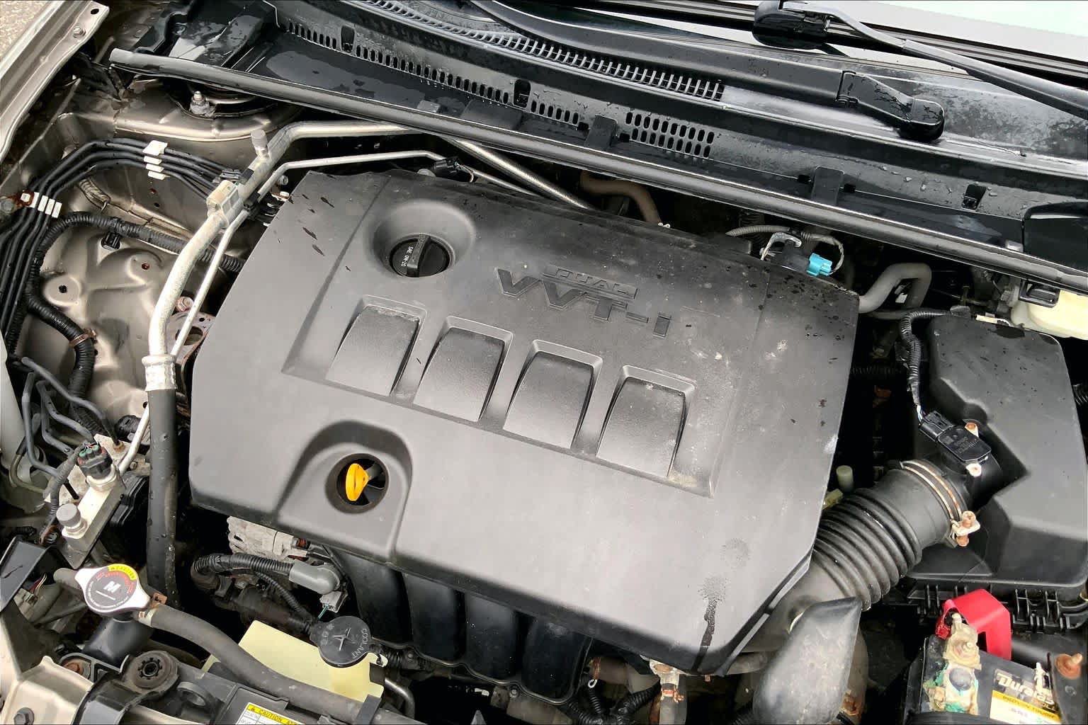 Used 2018 Toyota Corolla LE FWD image 31