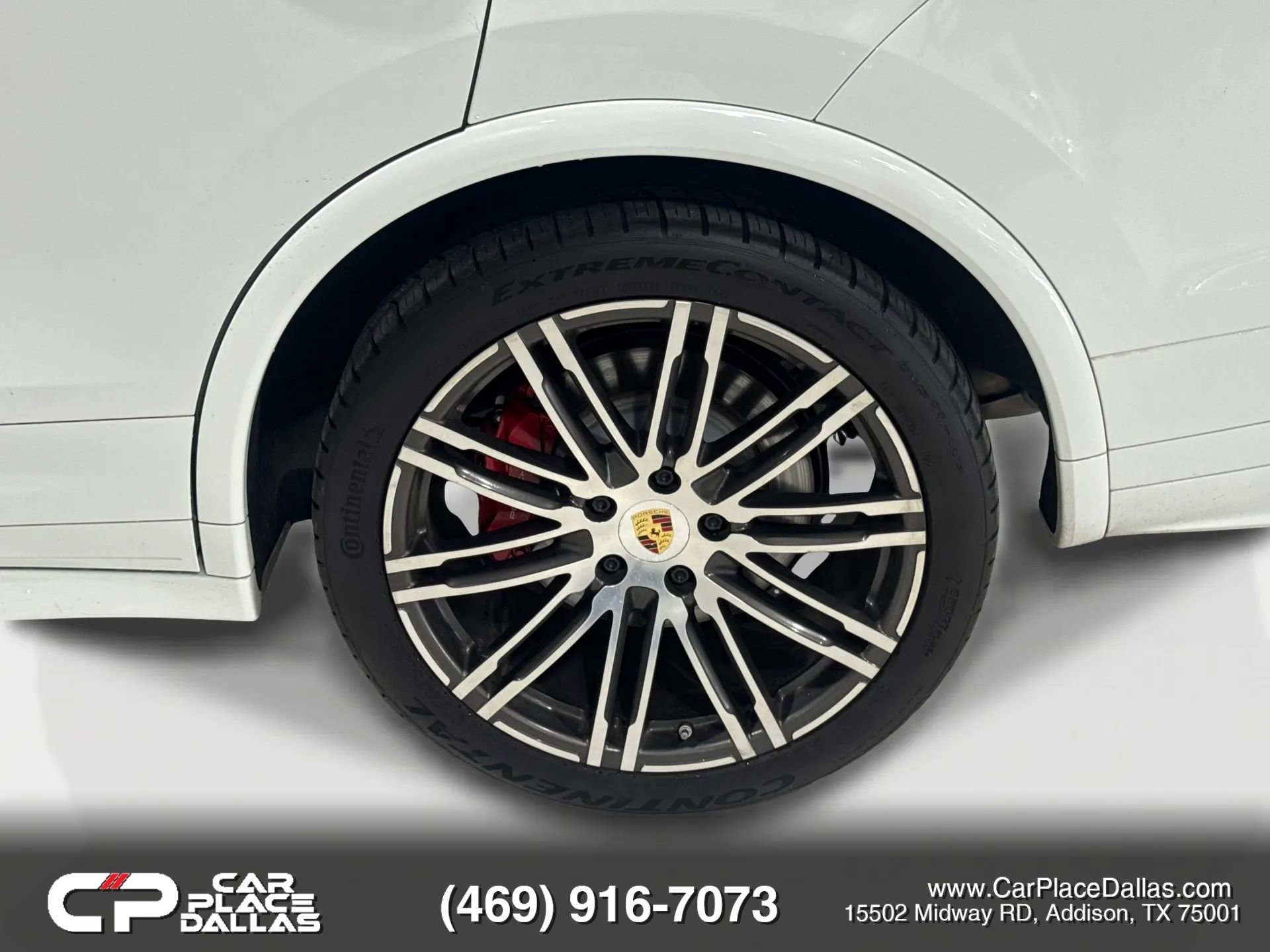 Used 2016 Porsche Cayenne GTS w/ Premium Package Plus image 28