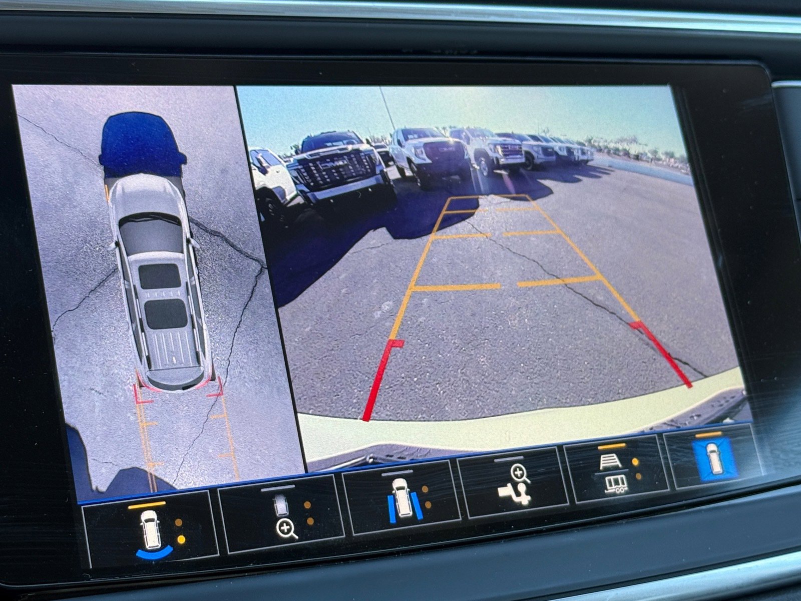 Used 2023 Buick Enclave Avenir w/ Avenir Technology Package image 26