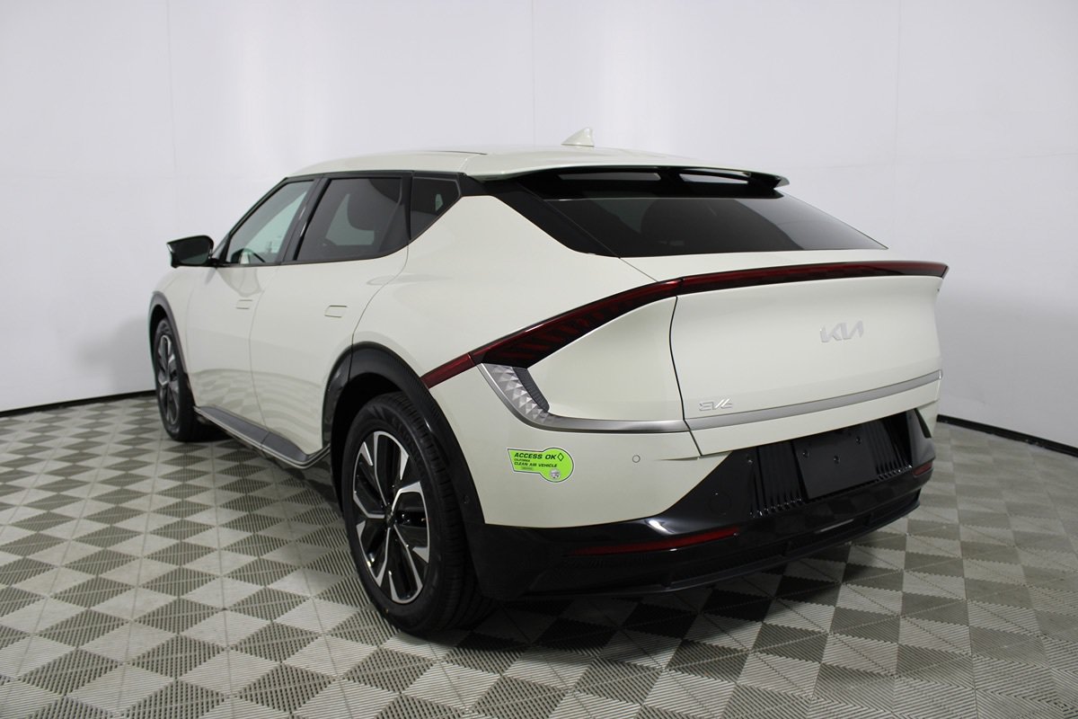 Used 2023 Kia EV6 Wind w/ Wind Technology Package RWD image 10