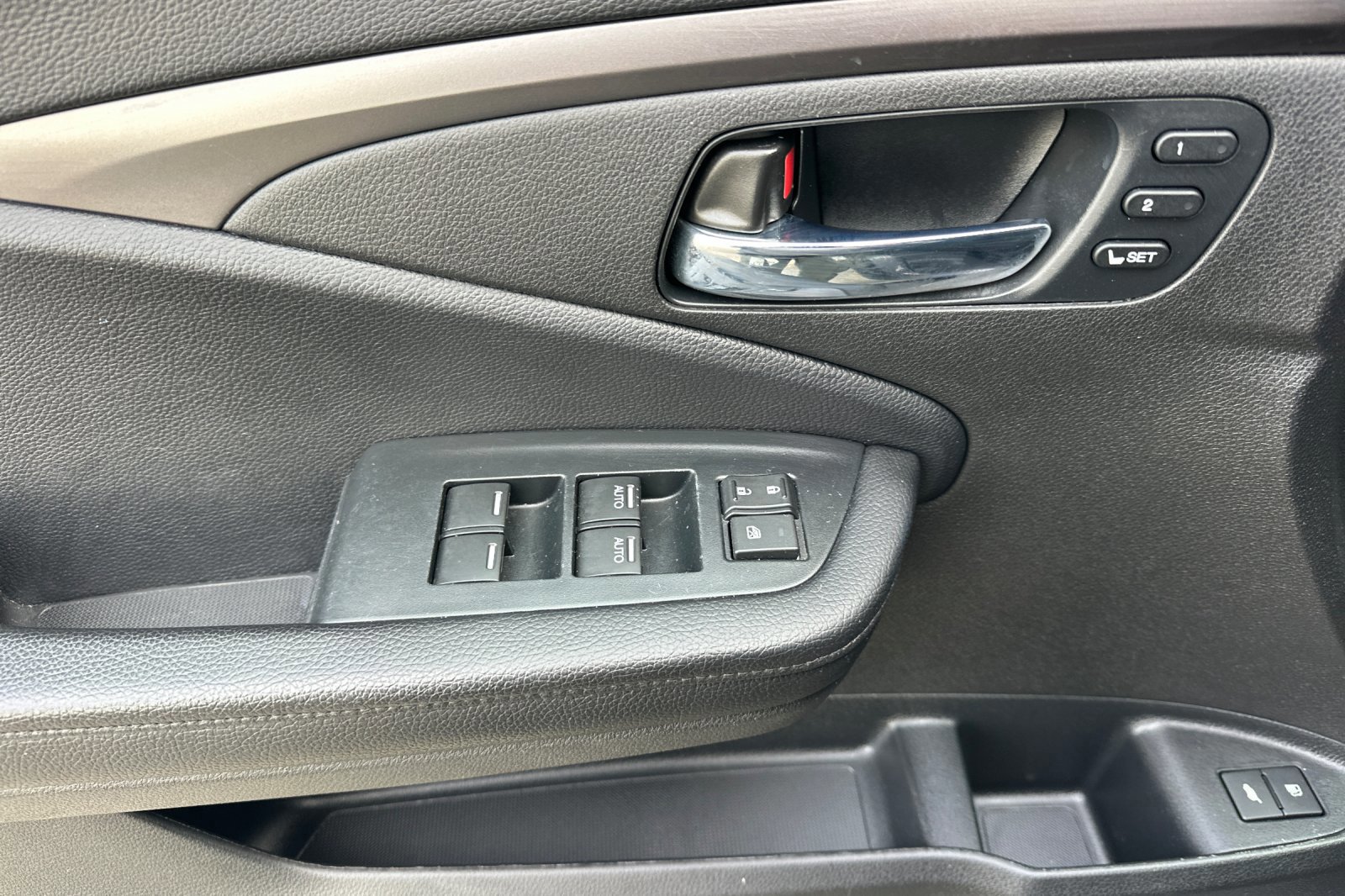 Used 2022 Honda Pilot Special Edition image 8