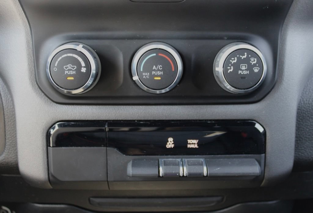 Used 2023 RAM 1500 Big Horn RWD image 31