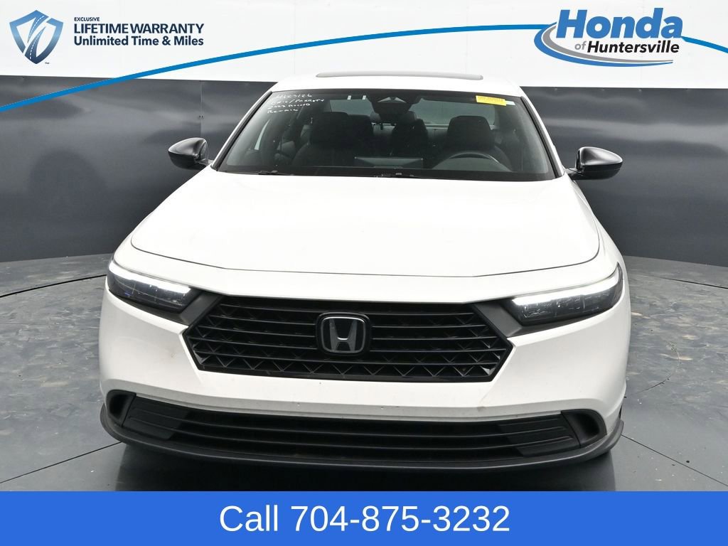 Used 2023 Honda Accord Sport image 2