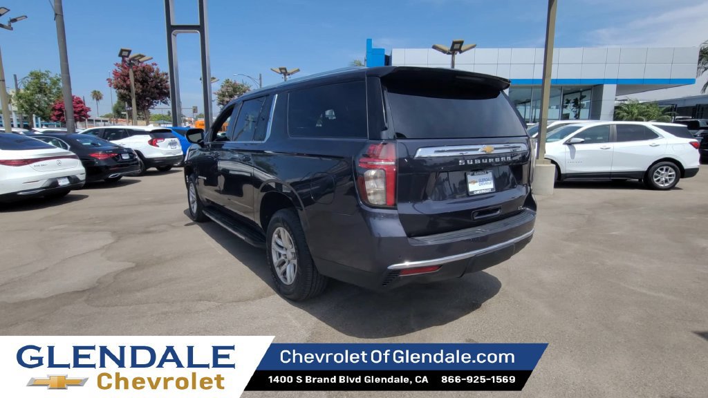 Used 2022 Chevrolet Suburban LT RWD image 6