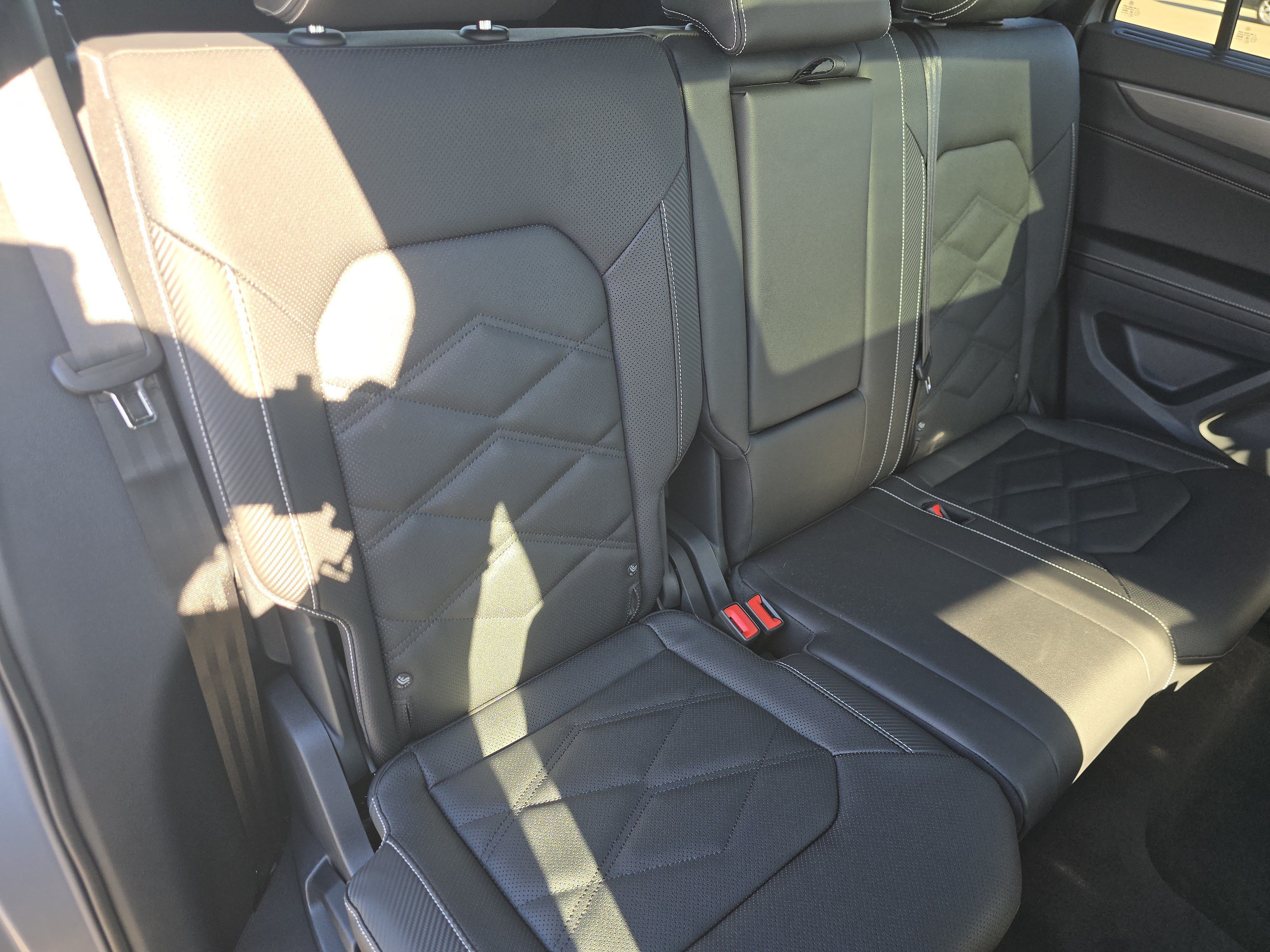 New 2026 Volkswagen Atlas Cross Sport SE AWD/4WD image 19