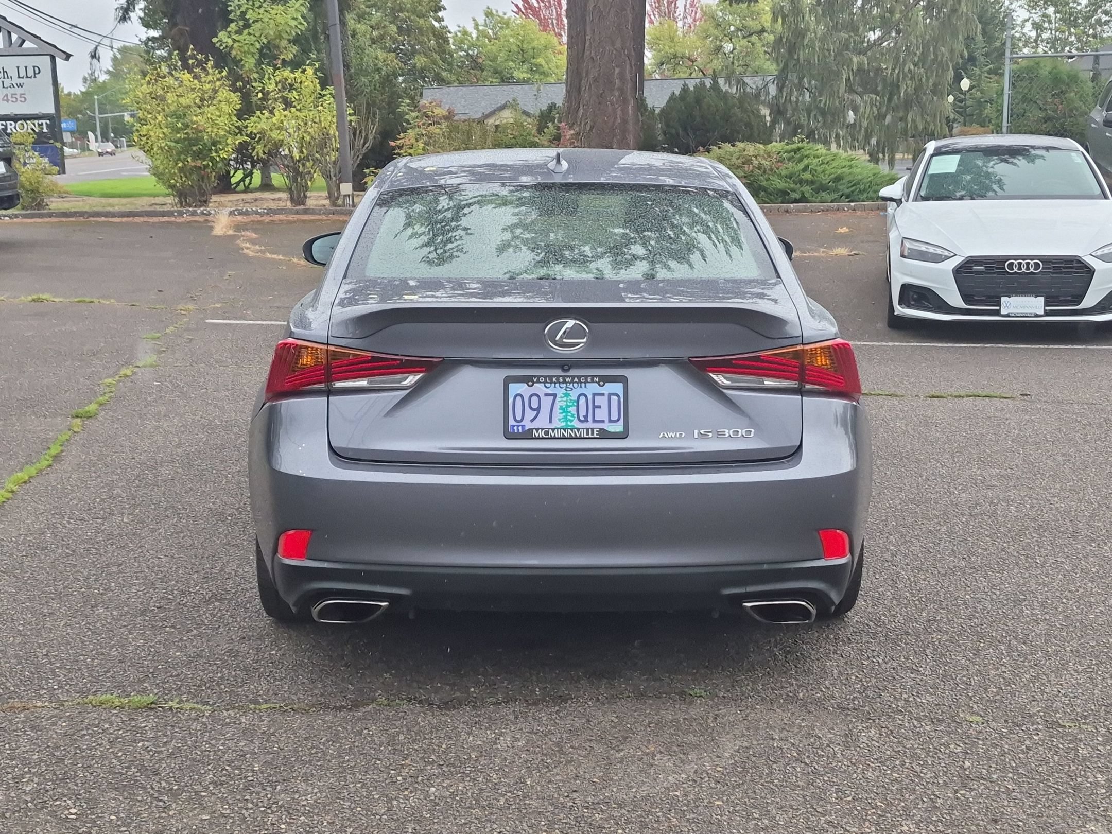 Used 2017 Lexus IS 300 AWD image 4