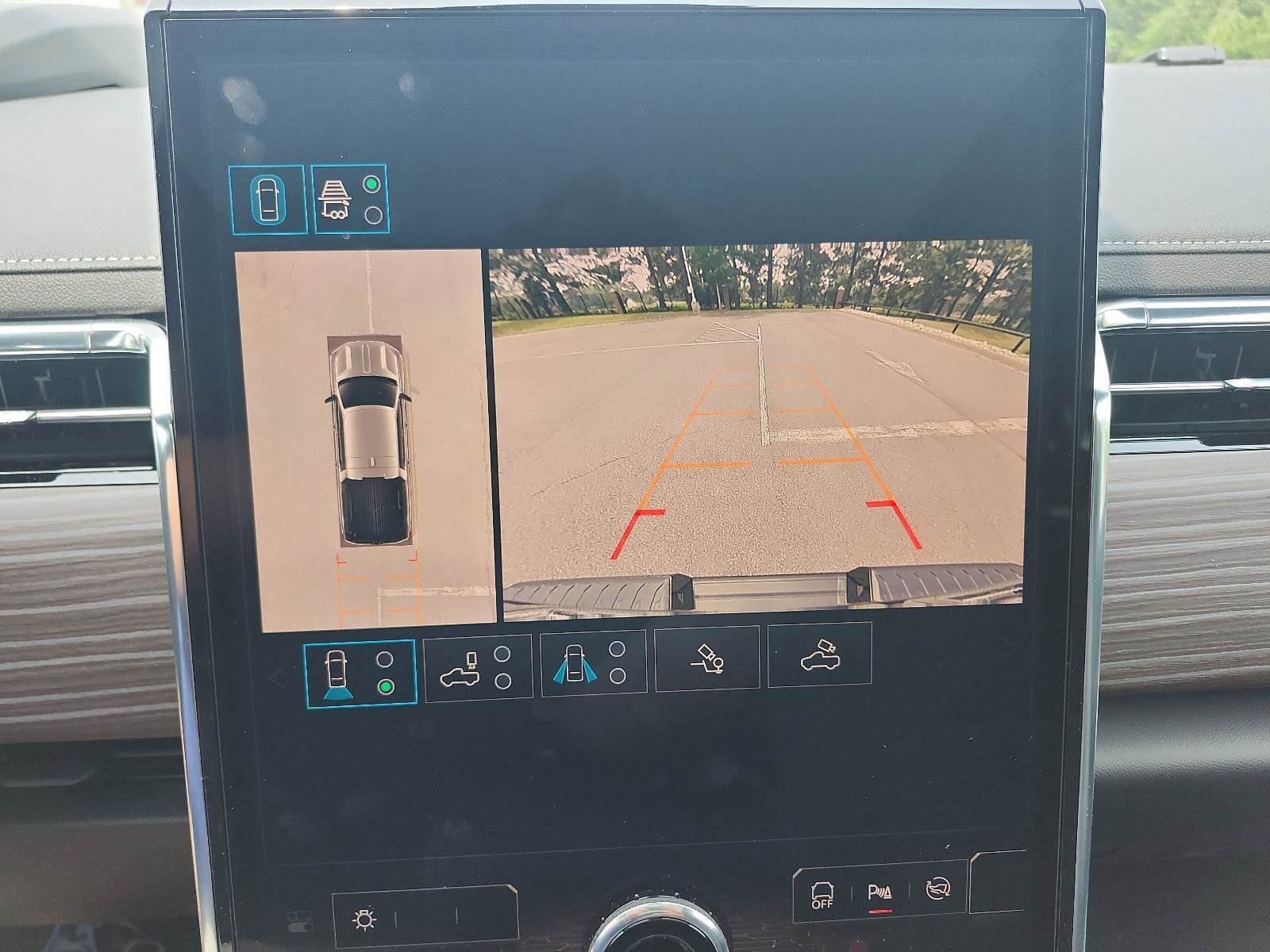 New 2025 GMC Sierra EV Denali image 17