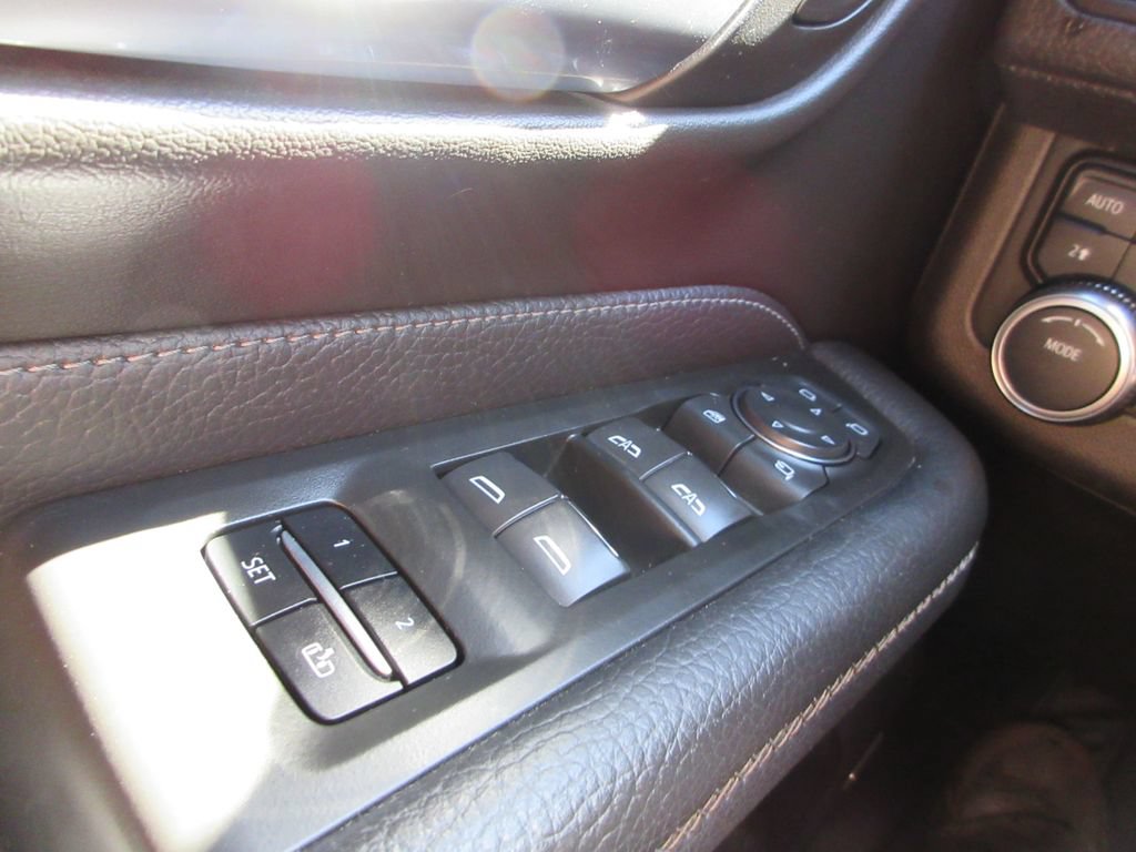 Certified 2022 GMC Yukon Denali AWD/4WD image 29