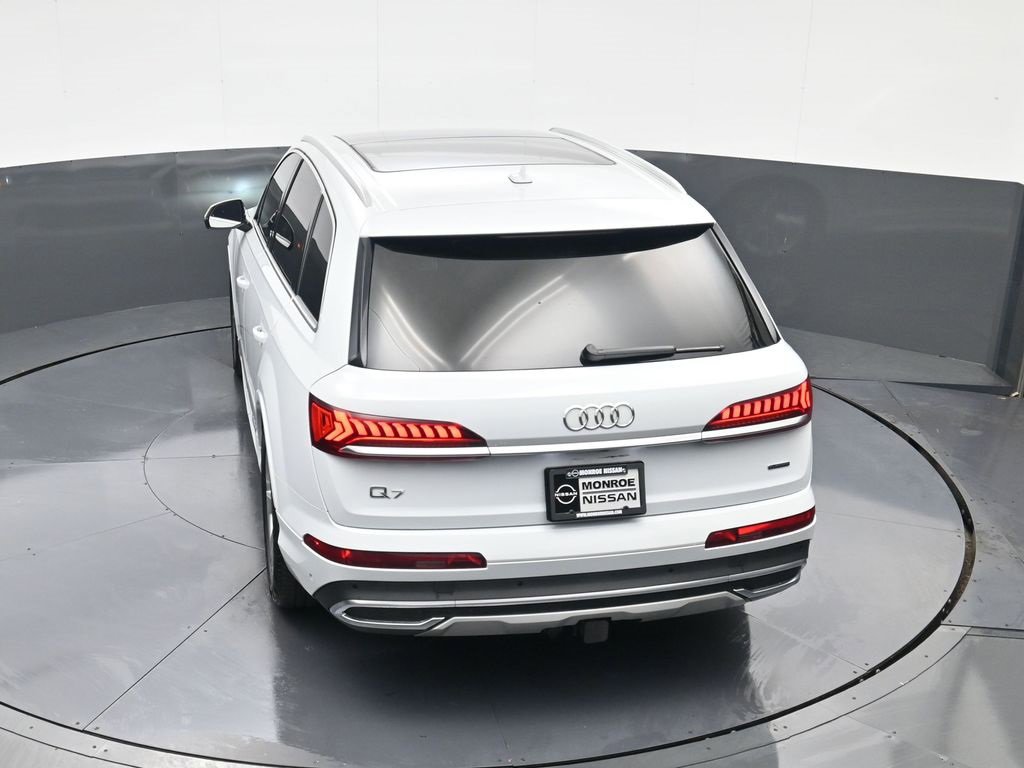 Used 2023 Audi Q7 3.0T Prestige image 31