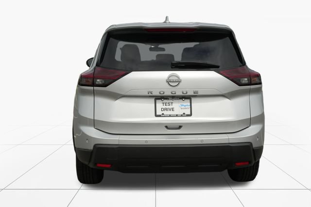 Used 2025 Nissan Rogue SV FWD image 7
