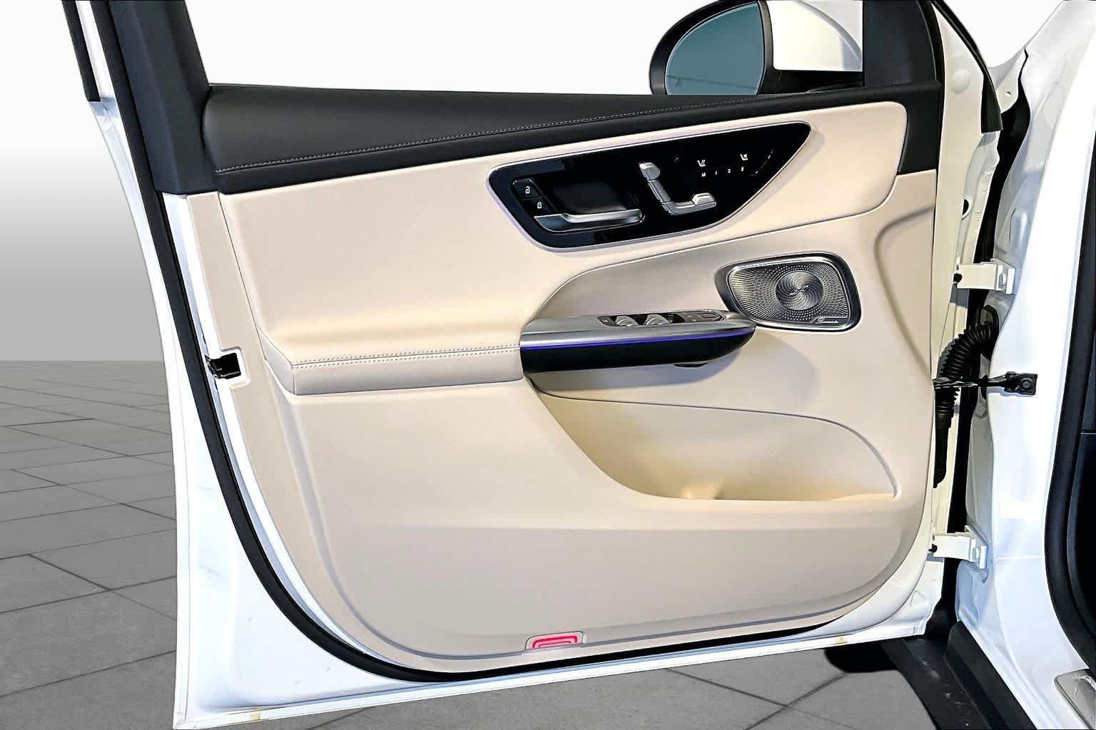 New 2027 Mercedes-Benz GLC 350e 4MATIC image 11