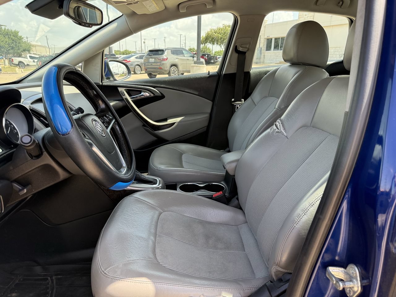 Used 2013 Buick Verano FWD image 25