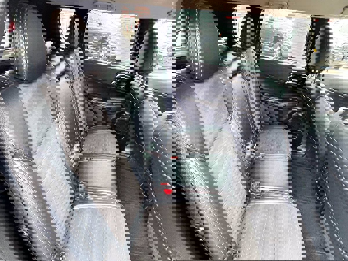 Used 2023 Mitsubishi Outlander SE image 13