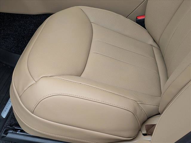 New 2026 Land Rover Range Rover Long Wheelbase SE image 4