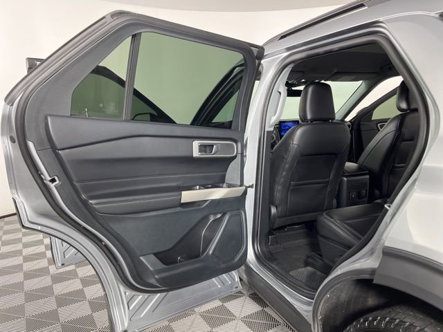 Used 2023 Ford Explorer XLT w/ Equipment Group 202A image 38