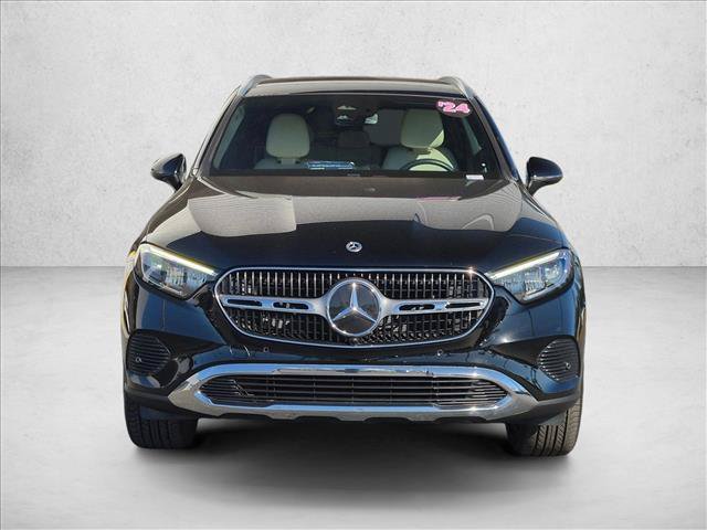Used 2024 Mercedes-Benz GLC 300 4MATIC image 2