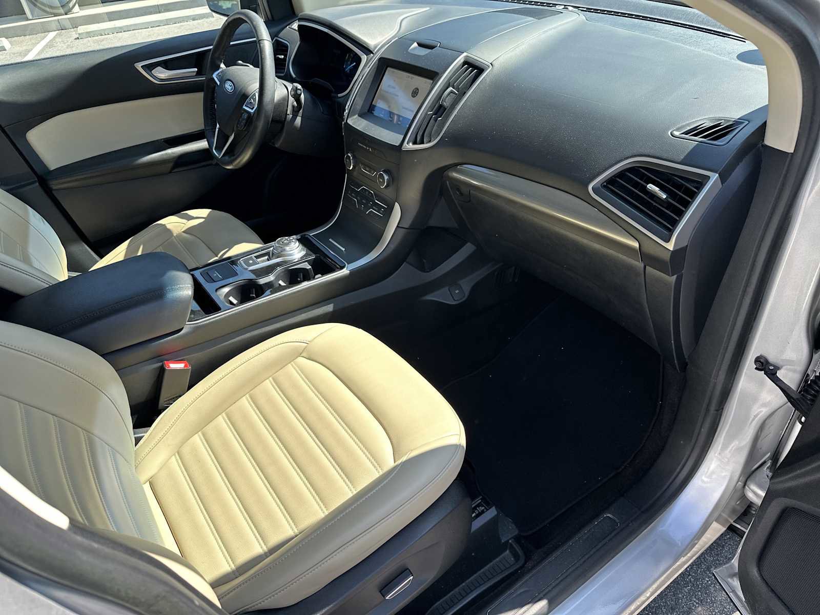 Used 2019 Ford Edge SEL w/ Equipment Group 201A image 24