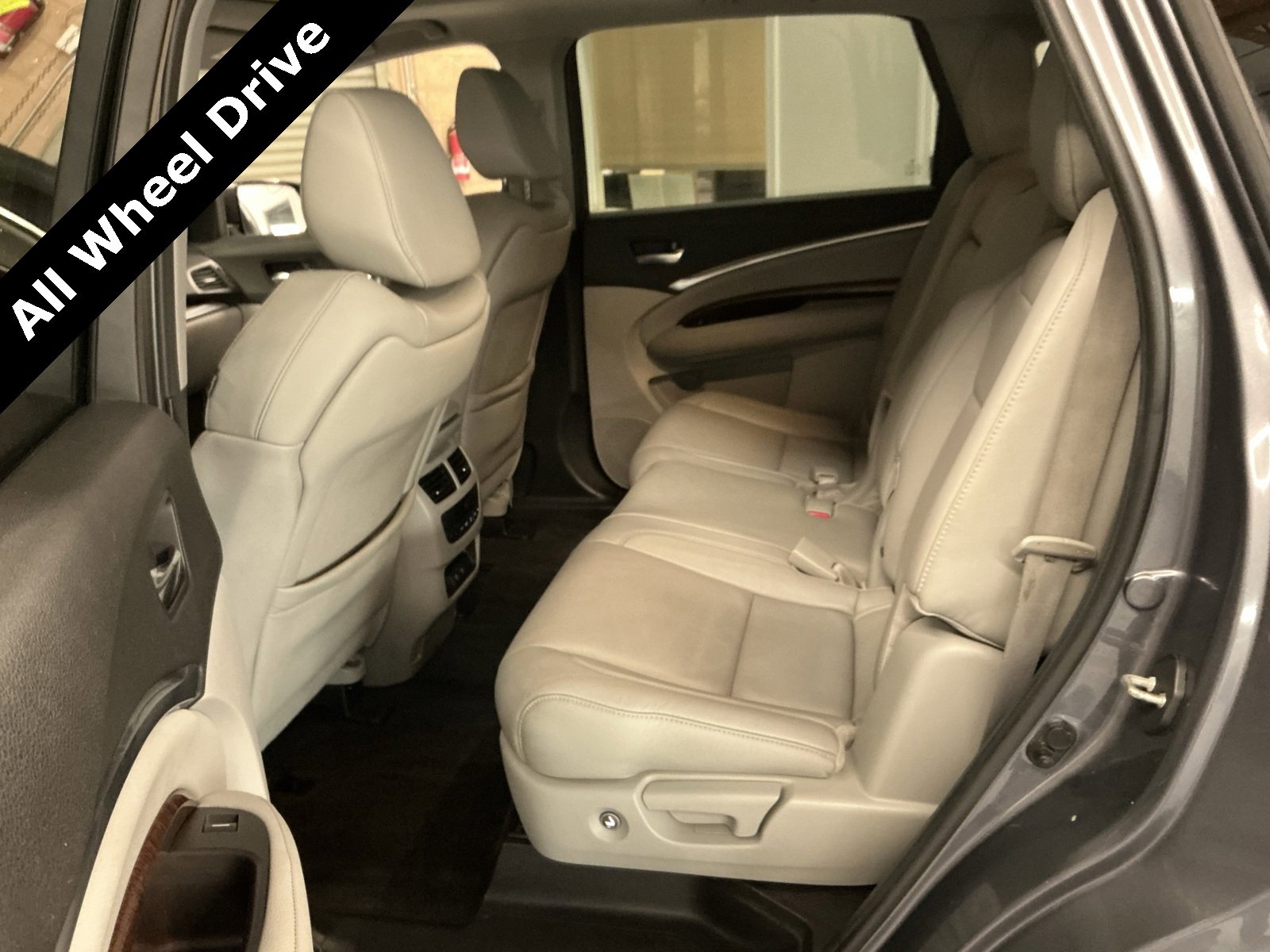 Used 2018 Acura MDX SH-AWD image 24