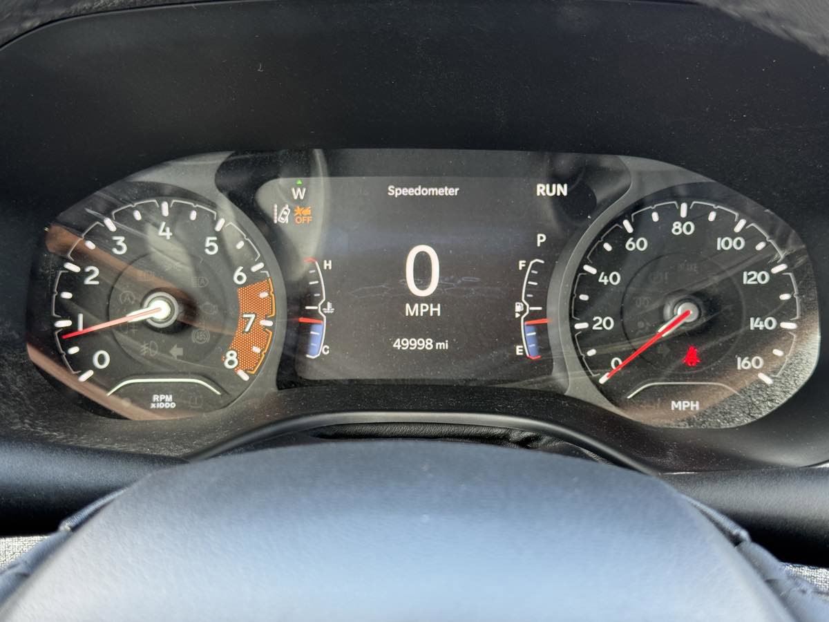 Used 2024 Jeep Compass Latitude AWD/4WD image 36