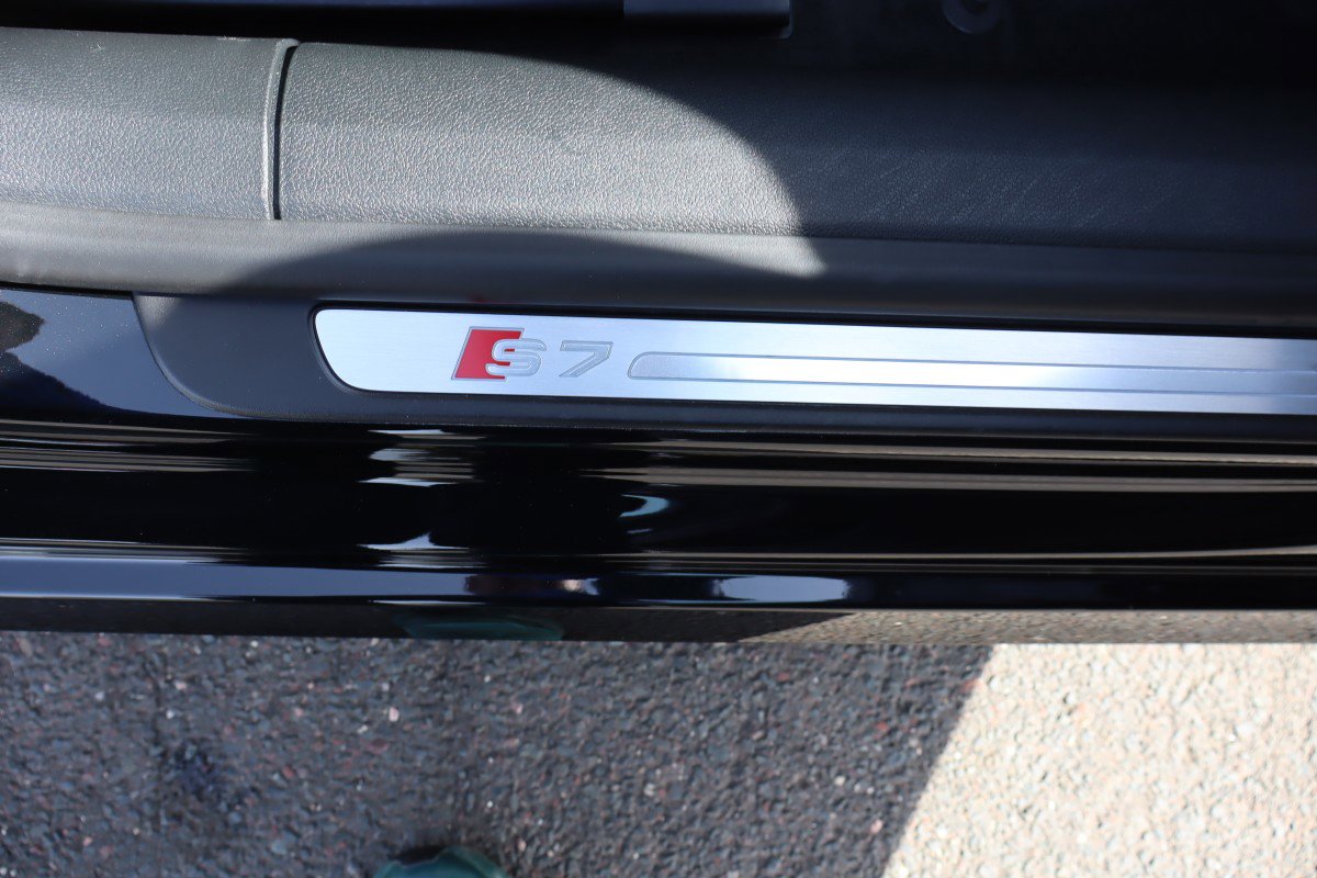 Used 2017 Audi S7 Prestige w/ S7 Sport Package image 16