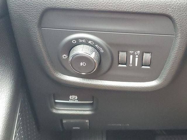 New 2026 Jeep Grand Cherokee L Limited w/ Limited Altitude Package AWD/4WD image 20