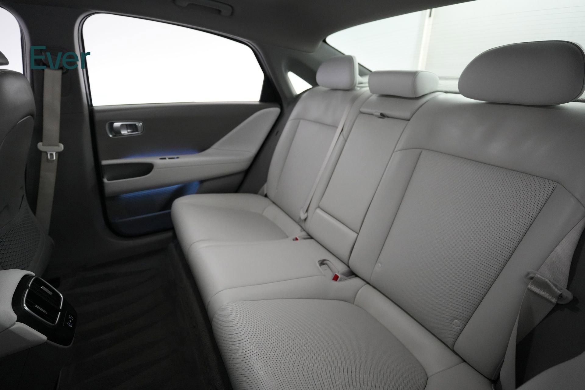 Used 2024 Hyundai Ioniq 6 SEL image 30