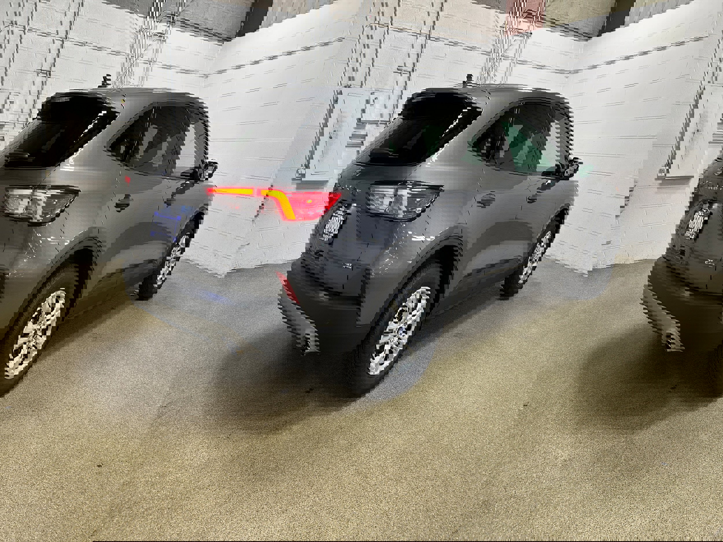 Certified 2022 Ford Escape S image 7