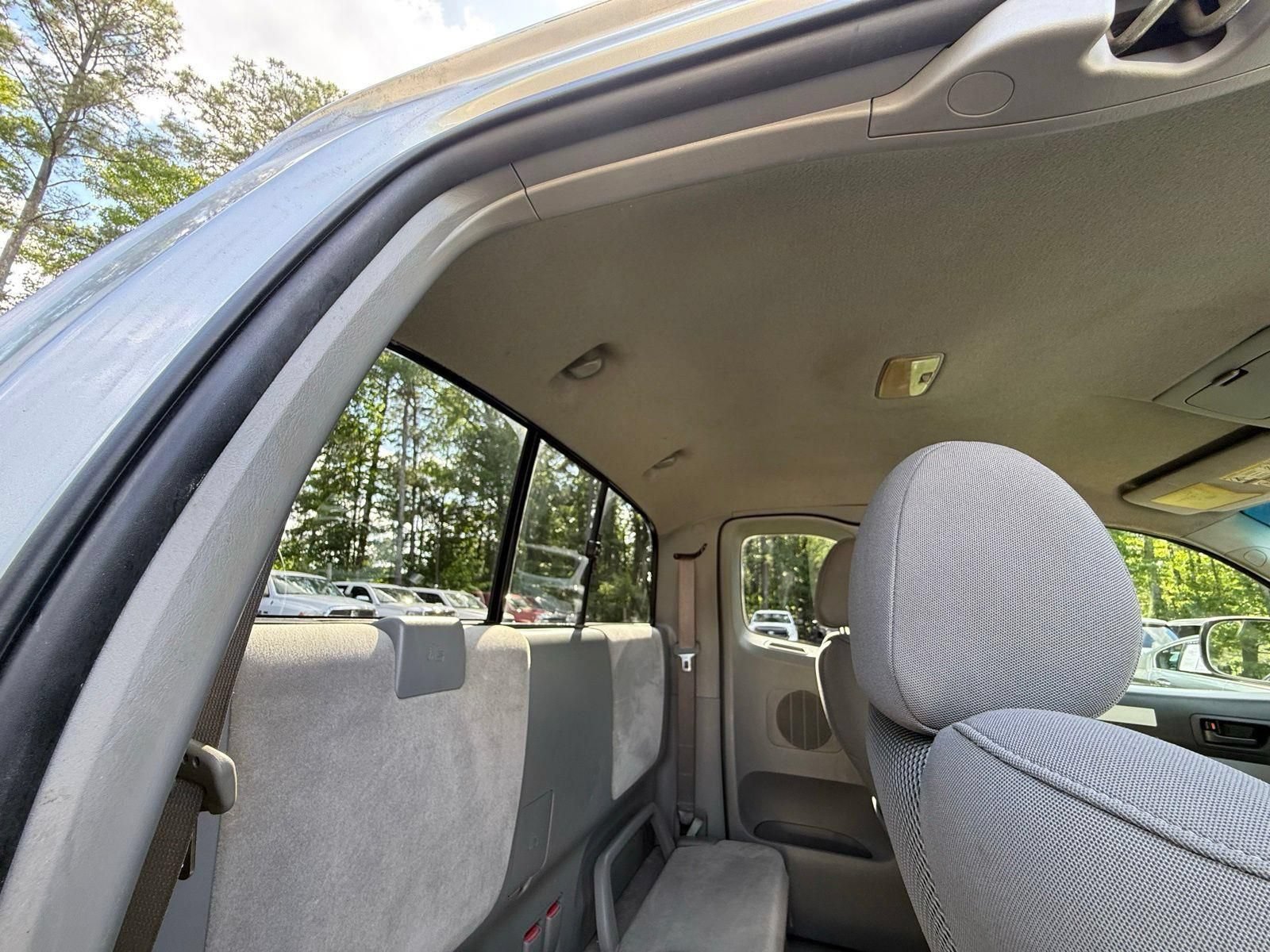 Used 2005 Toyota Tacoma PreRunner RWD image 23
